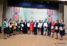 LACRIMILE LE TRANSFORMĂ ÎN ZÂMBETE ŞI BUCURII