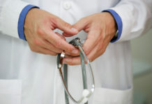 Pașii care trebuie să-i facă elevii și studenții pentru înscrierea la medicul de familie din apropierea instituțiilor în care învață
