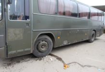 Un autobuz a dat peste călători