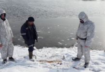 Prins în timp ce aranja capcane pentru păsări sălbatice