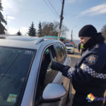 Mărțișoare și felicitări pentru șoferi, de la polițiști
