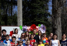 LA FAPTA BUNĂ PUȚINI S-ADUNĂ….