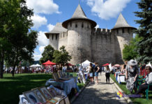 Meșteri populari din întreaga țară și-au expus lucrările la Tîrgul „La Nistru la Mărgioară”