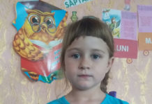 Îşi învaţă amicele a cânta