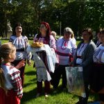Cu-paine-si-sare-ca-in-zi-de-sarbatoare-