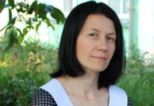 La Sfat cu oameni frumoși descusuți de Nina Neculce
