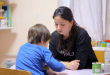 Centru de zi pentru adolescenții cu tulburări din spectrul autismului. Prestatorii de servicii sociale își pun speranțe în elaborarea mecanismului de calculare a costului serviciilor sociale, pentru a favoriza contractarea acestor servicii de către stat
