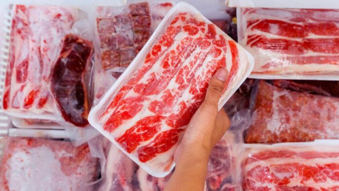 Cat-timp-se-pastreaza-carnea-la-congelator.-Cea-de-porc-rezista-mai-mult-decat-mielul