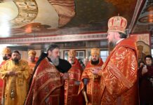 Liturghie arhierească în catedrala episcopală din Drochia