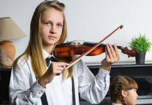 Evaluare mai corectă în Școlile de Arte: examenele de absolvire trec la un sistem standardizat