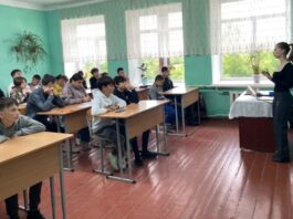 Tinerii din Stoicani au discutat despre egalitatea de gen și drepturile fiecăruia