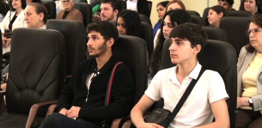 MEC va acorda 120 de burse pentru elevii și studenții de etnie romă în anul de studii 2026-2027
