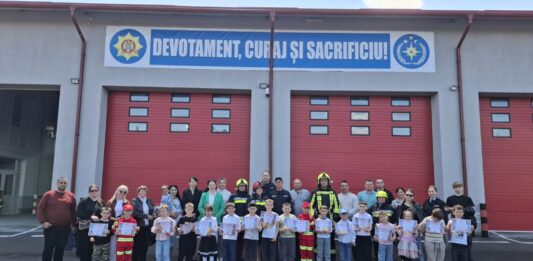 Copiii de la grădinița nr. 17, din Soroca, au descoperit lumea salvatorilor și pompierilor