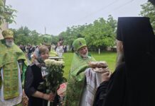 Liturghie arhierească în biserica „Sfinții Arhangheli Mihail și Gavriil ” din satul Tătărăuca Nouă