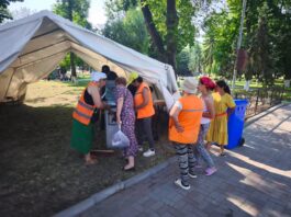 PRIMĂRIA SOROCA A INSTALAT UN CORT DE ASISTENȚĂ PE TIMP DE CANICULĂ