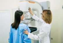 Peste 4 300 de femei au beneficiat în primele șase luni ale anului de servicii de depistare precoce a cancerului mamar