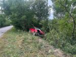 Accident mortal la Ocnița. Volkswagen răsturnat într-o fâșie forestieră