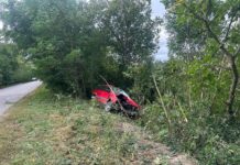 Accident mortal la Ocnița. Volkswagen răsturnat într-o fâșie forestieră