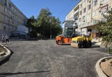 Lucrările de asfaltare de pe strada Miron Costin din Florești au intrat în etapa finală