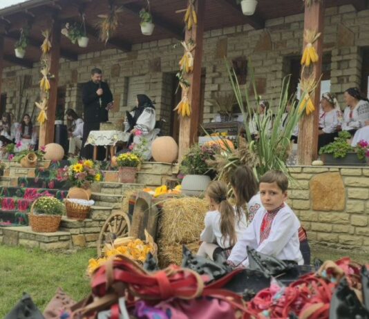 „Opinca-i talpa țării, hai să n-o dăm uitării”. Șezătoare despre tradiție și oameni la Hârtop