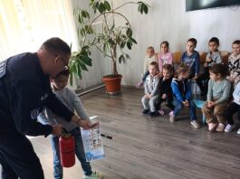 Exerciții de evacuare la grădinița și gimnaziul din Bulboci. Copiii au învățat cum să acționeze în caz de incendiu și cutremur