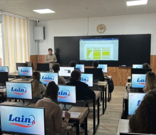 Peste 450 de cadre didactice debutante beneficiază de sprijin și mentorat la început de carieră