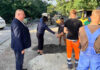 Lucrări de reabilitare în curtea unui bloc locativ din sectorul 3 al municipiului Soroca